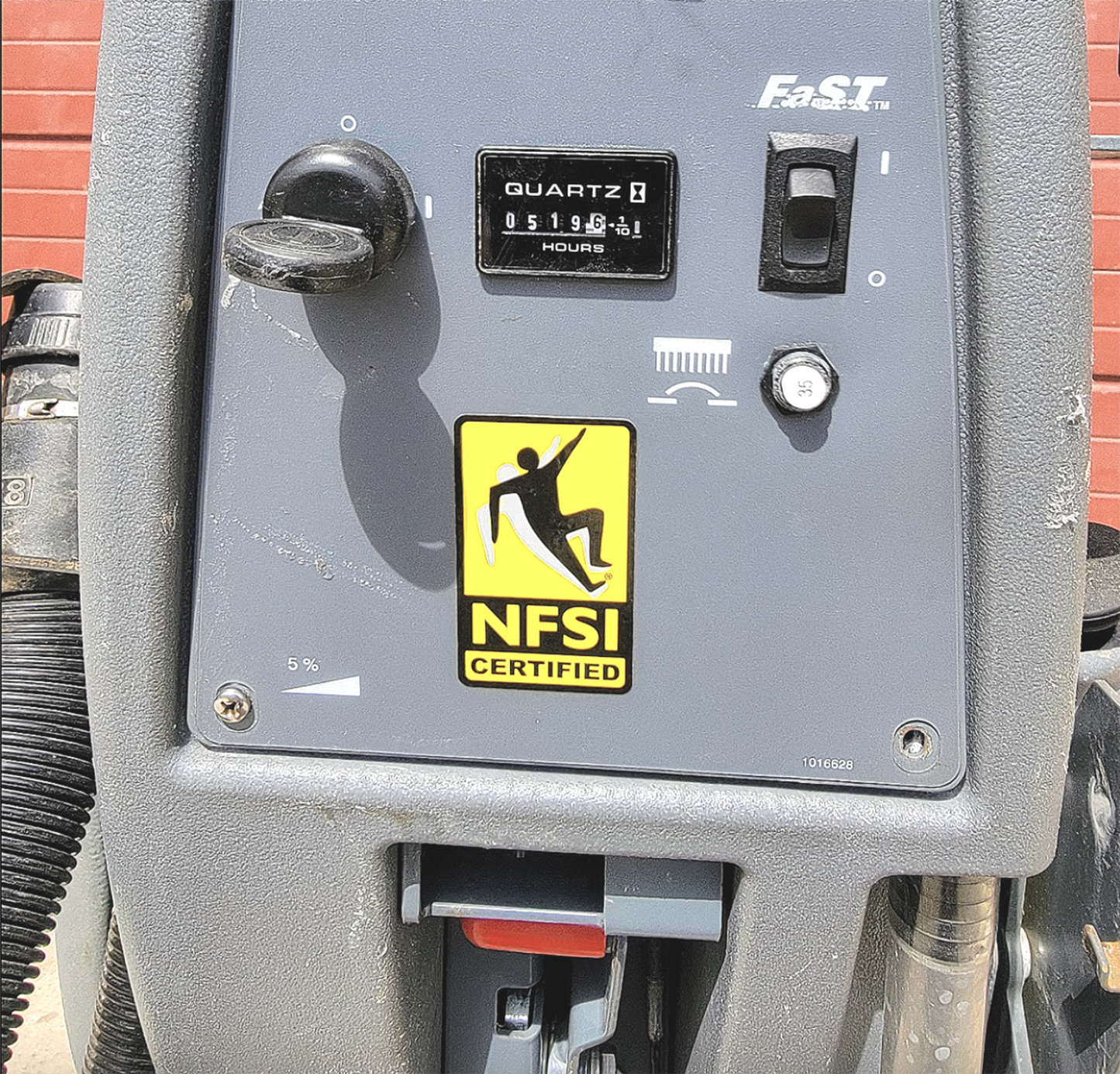 WARRANTY TENNANT T3 FAST FLOOR WALK BEHIND BATTERY FLOOR SCRUBBER WATCH VIDEO