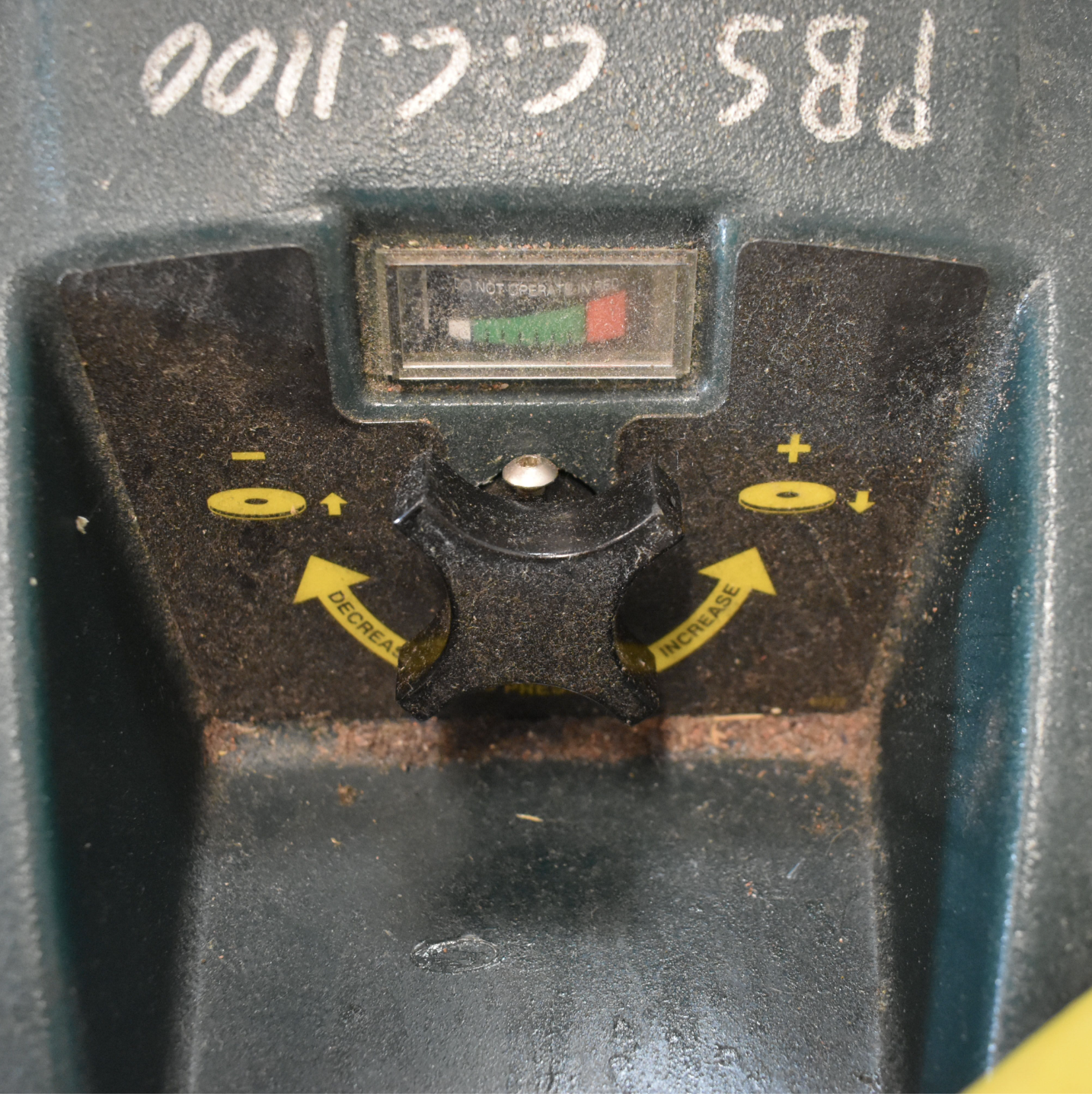 Tennant Ultra Shine 1000150 Floor Scrubber FREESHIP