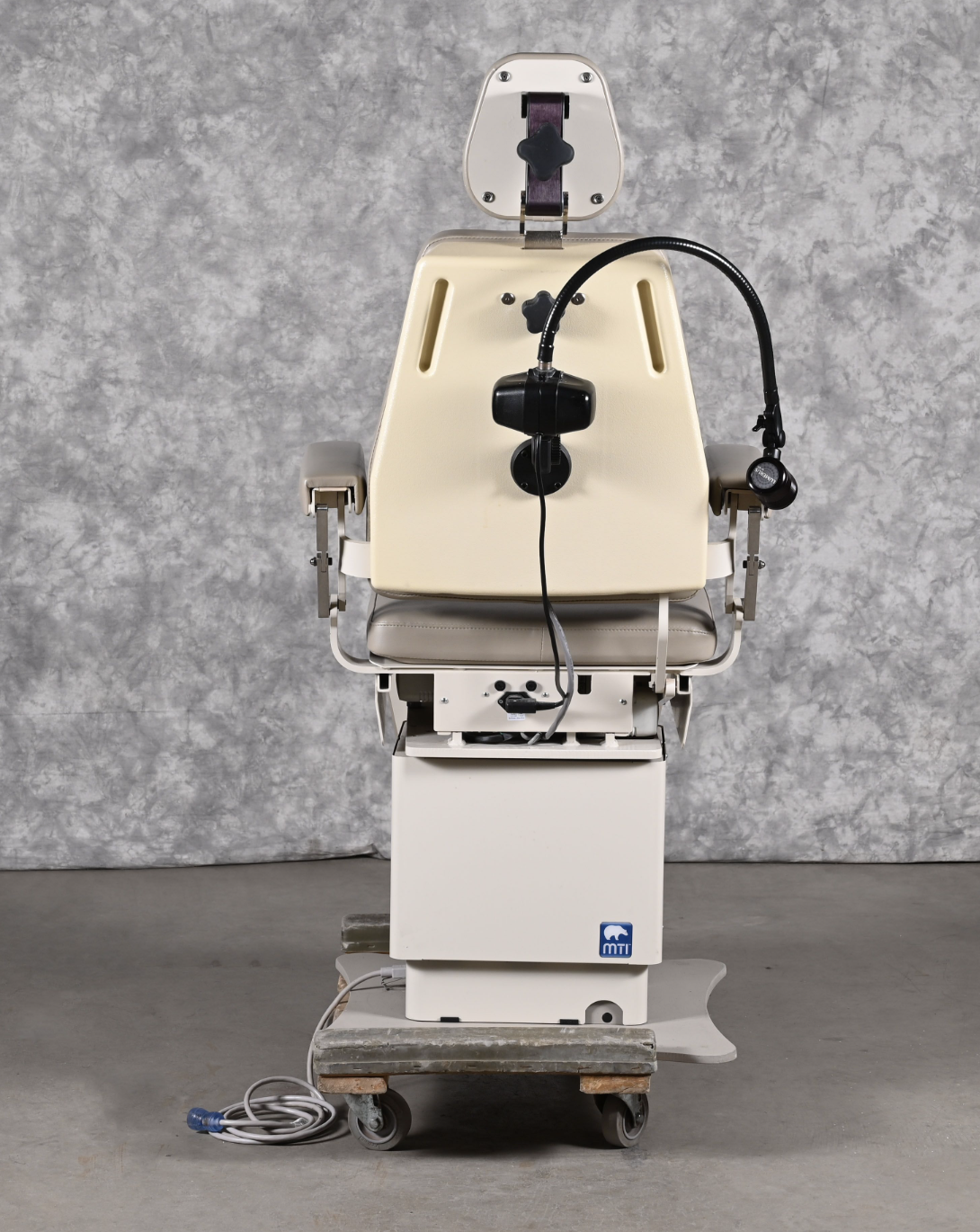120-DAY-WARRANTY MTI® 424-115 PROCEDURE POWER CHAIR FREE SHIP