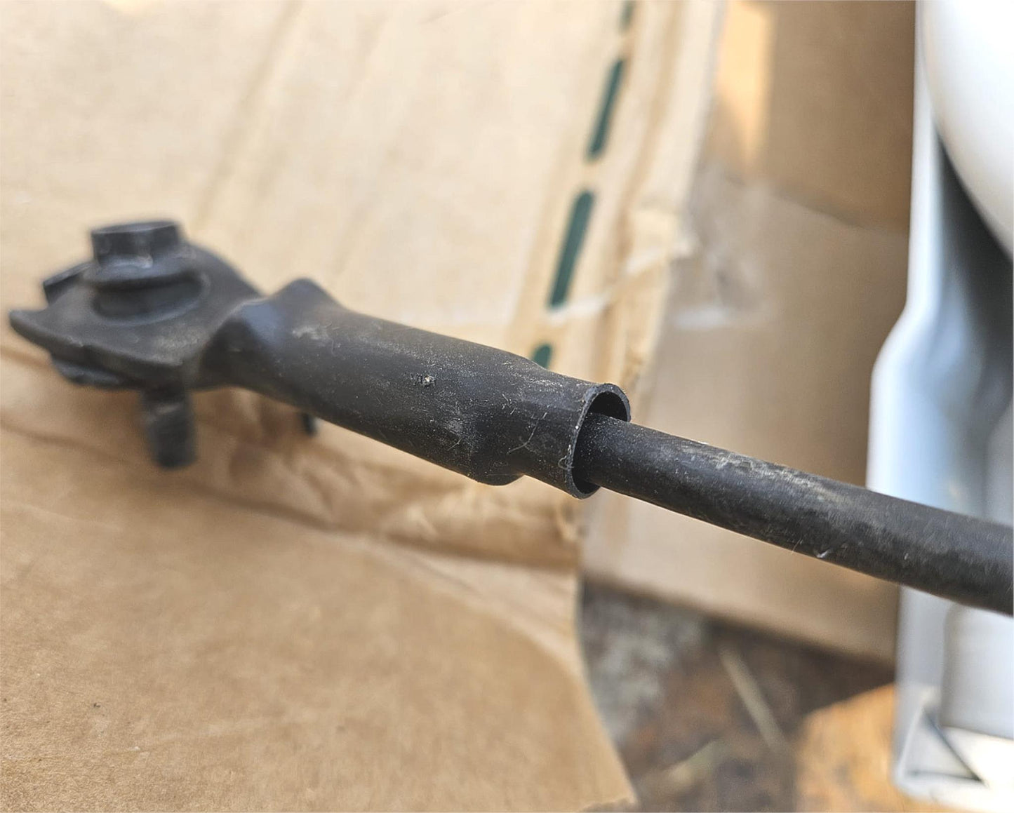 BRAND NEW 2022 CHEVROLET SILVERADO 2500/3500 MANUAL TAILGATE WHITE FREESHIPPING