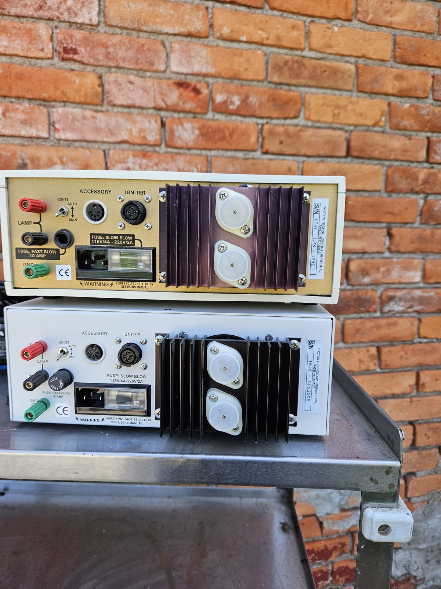 100% PTI PHOTON LPS-220B LAMP POWER SUPPLY FREESHIP