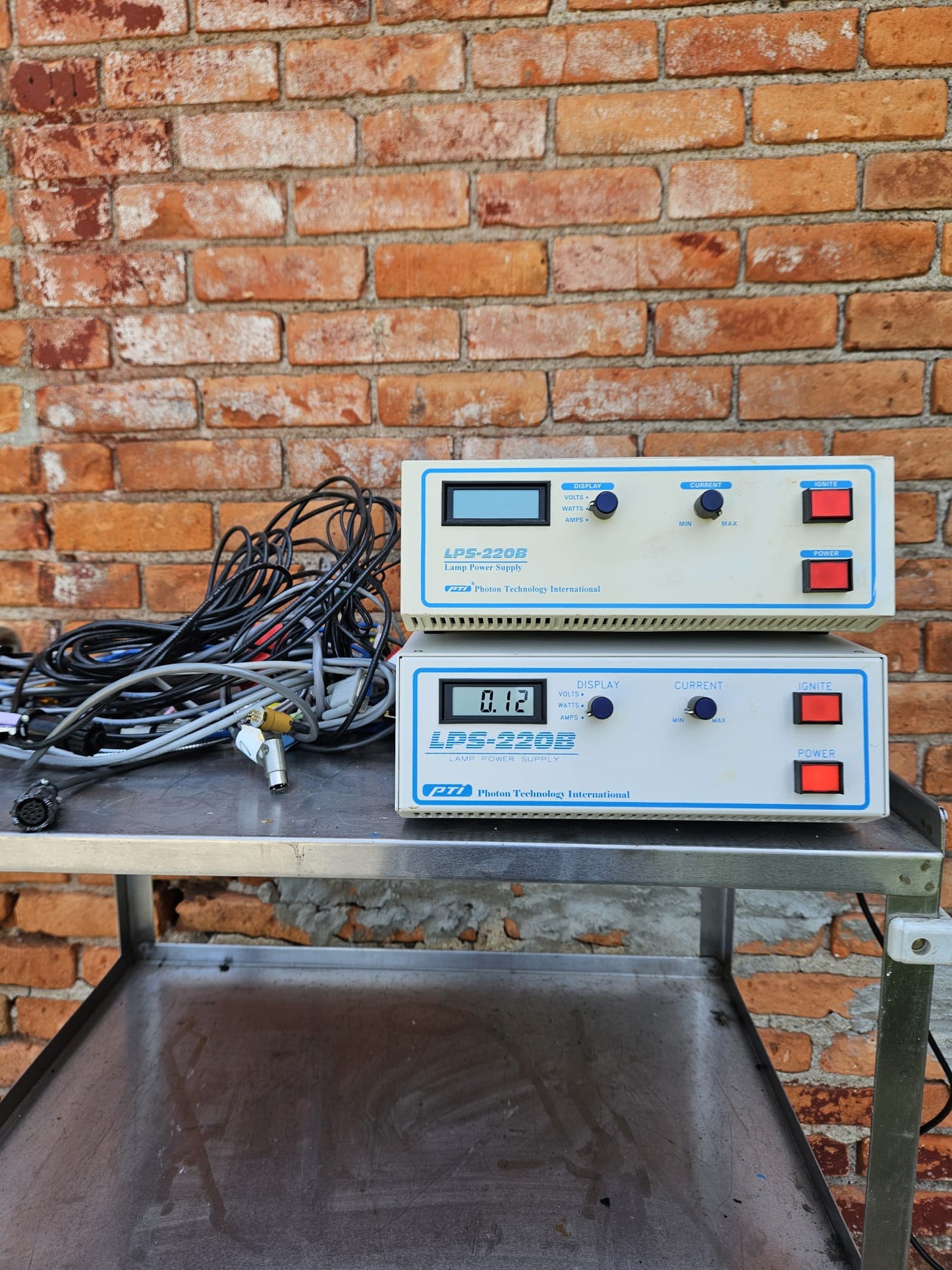 100% PTI PHOTON LPS-220B LAMP POWER SUPPLY FREESHIP