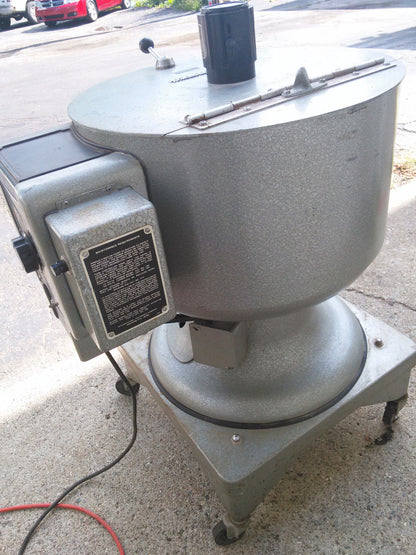 INTERNATIONAL IEC CENTRIFUGE SIZE 2 MODEL K REFURBISHED & ROTOR 6 MONTH WARRANTY