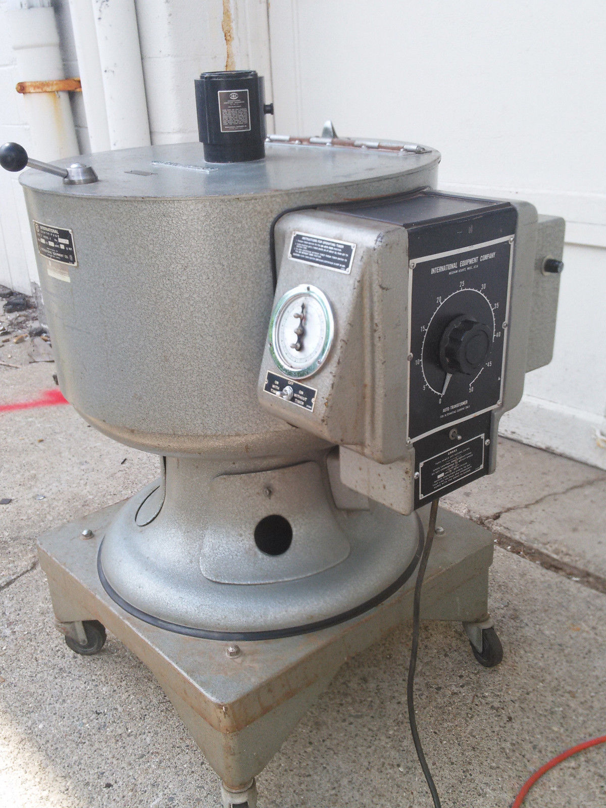 INTERNATIONAL IEC CENTRIFUGE SIZE 2 MODEL K REFURBISHED & ROTOR 6 MONTH WARRANTY