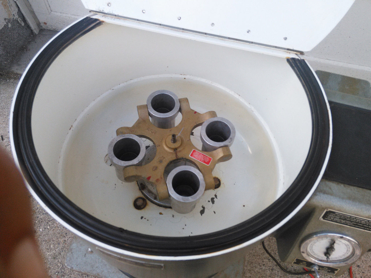 INTERNATIONAL IEC CENTRIFUGE SIZE 2 MODEL K REFURBISHED & ROTOR 6 MONTH WARRANTY