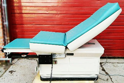 MIDMARK 405 Motorized Patient Exam Table Hi Low Rectangle Control GORGEOUS GREEN