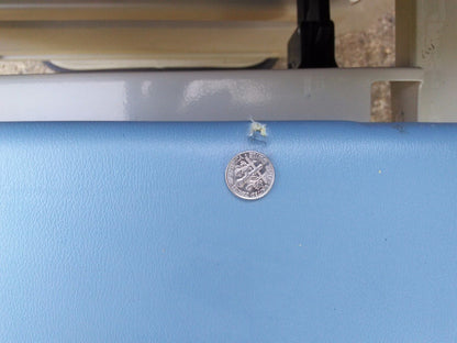 MIDMARK 405 POWER EXAM TABLE HI LO GREAT UPHOLSTERY & REMOTE CONTROL