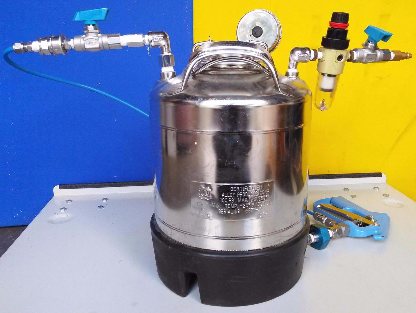 MILLIPORE 10 LITERS XX6700 P10 10-Liter XX6700P10 Dispensing Pressure Vessel