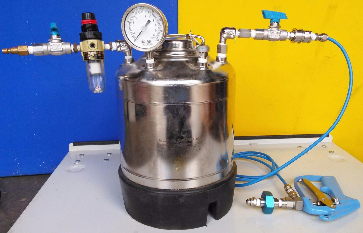 MILLIPORE 10 LITERS XX6700 P10 10-Liter XX6700P10 Dispensing Pressure Vessel