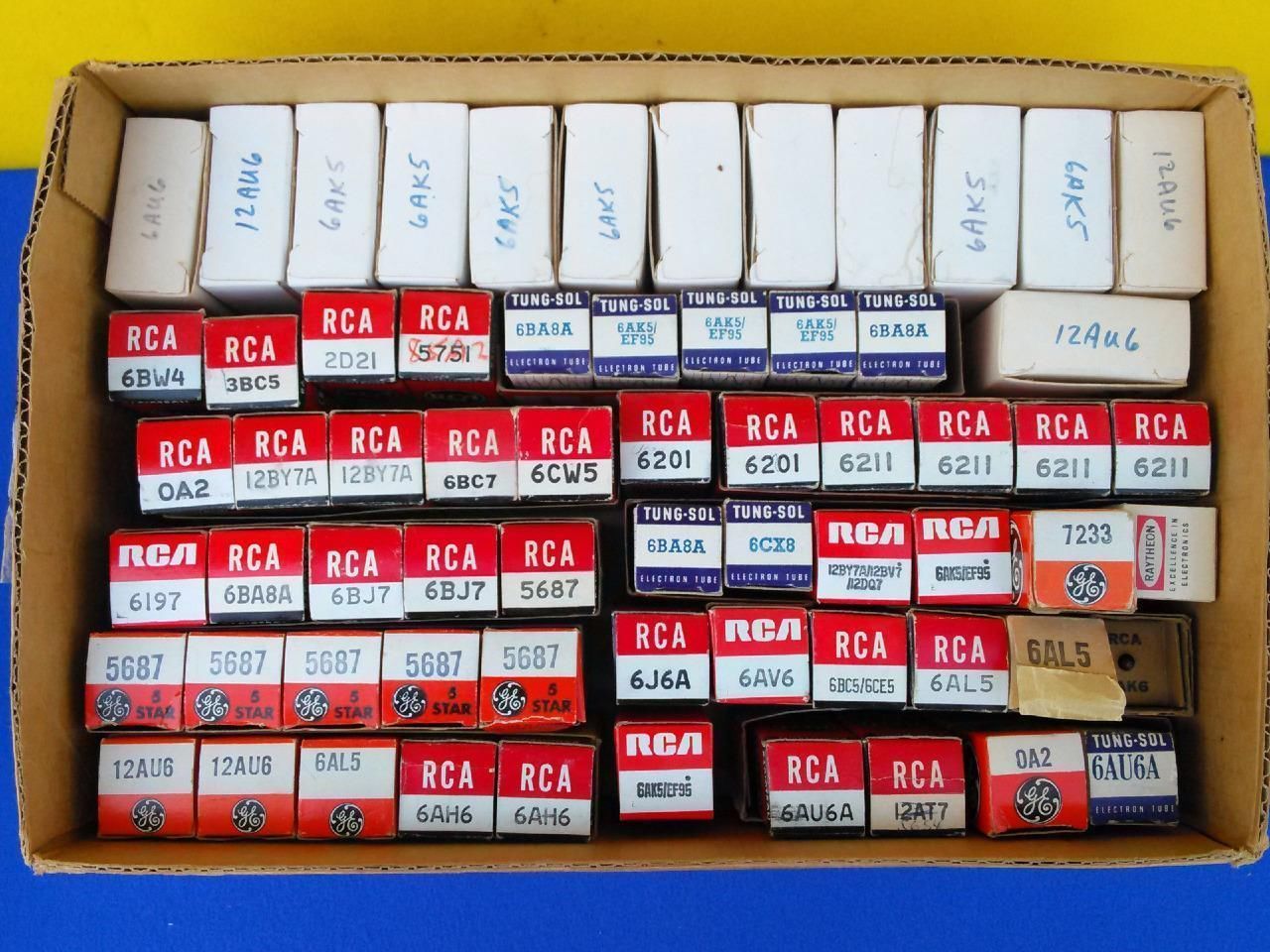 LOT OF RCA VACUUM TUBES INSIDE ORIGINAL BOXES BOX NEW OLD STOCK TUBE