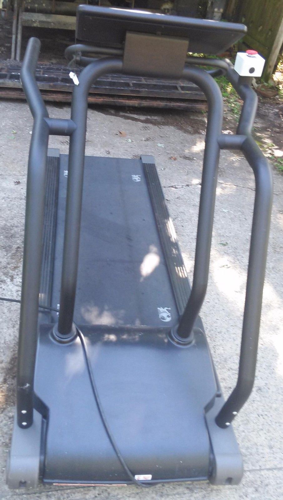 TRACKMASTER 252-R STRESS TEST MEDICAL COMMERCIAL TREADMILL