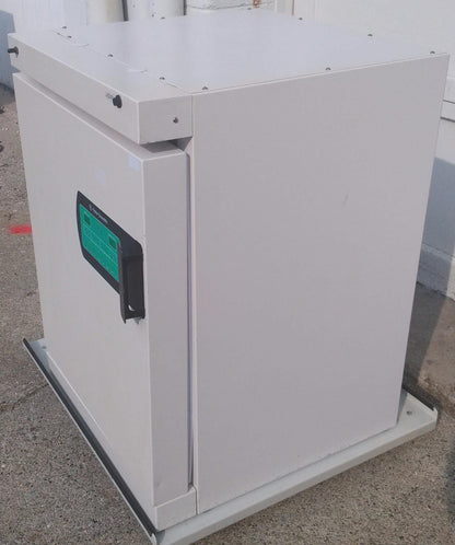 FISHER SCIENTIFIC MODEL 116885 CO2 INCUBATOR
