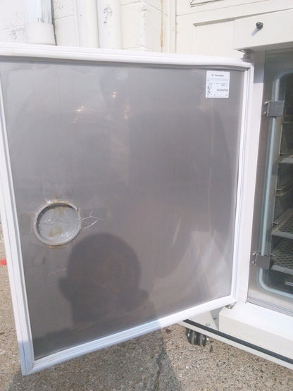 FISHER SCIENTIFIC MODEL 116885 CO2 INCUBATOR