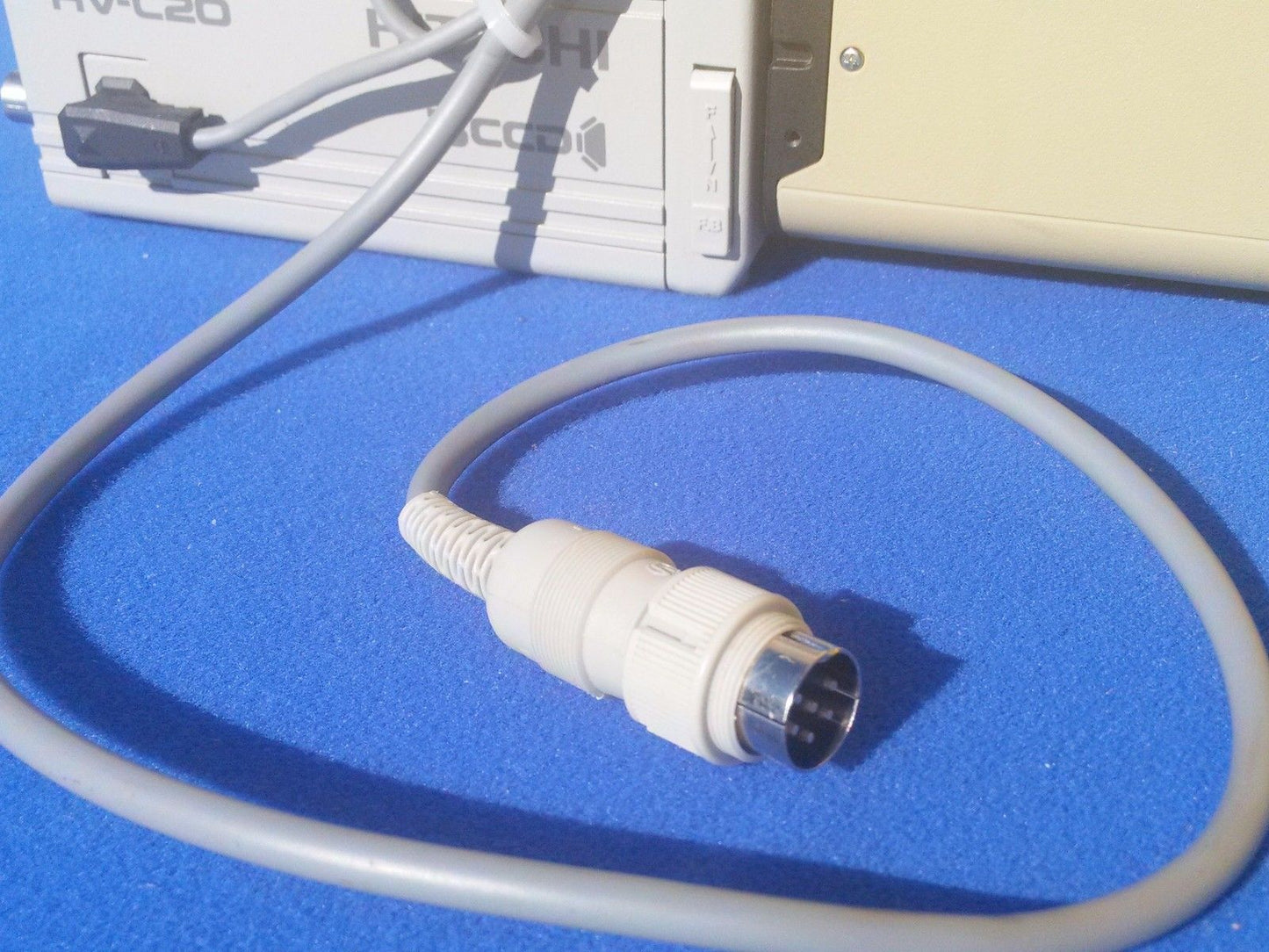 HITACHI MODL HV-C20U-S4 HV-C20 COLOR VIDEO 3CCD FUJI FUJINON D10x 8B-SNDS21 ZOOM