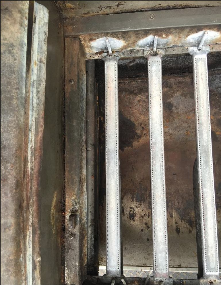 MAGIKITCH'n MAGIC GLOW FLOOR NATURAL GAS CHAR BROILER RM RMB 30C ON WHEELS