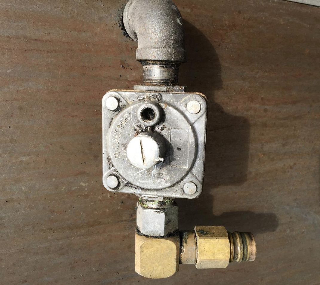 MAGIKITCH'n MAGIC GLOW FLOOR NATURAL GAS CHAR BROILER RM RMB 30C ON WHEELS