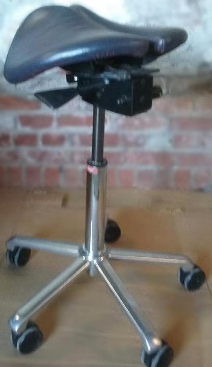 Easydoing Salli Saddle Chair Stool Backsaver Made in Finland