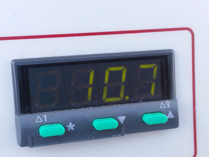 BOEKEL BAMBINO Model 230300 MINI HYBRIDIZATION OVEN works great!!!