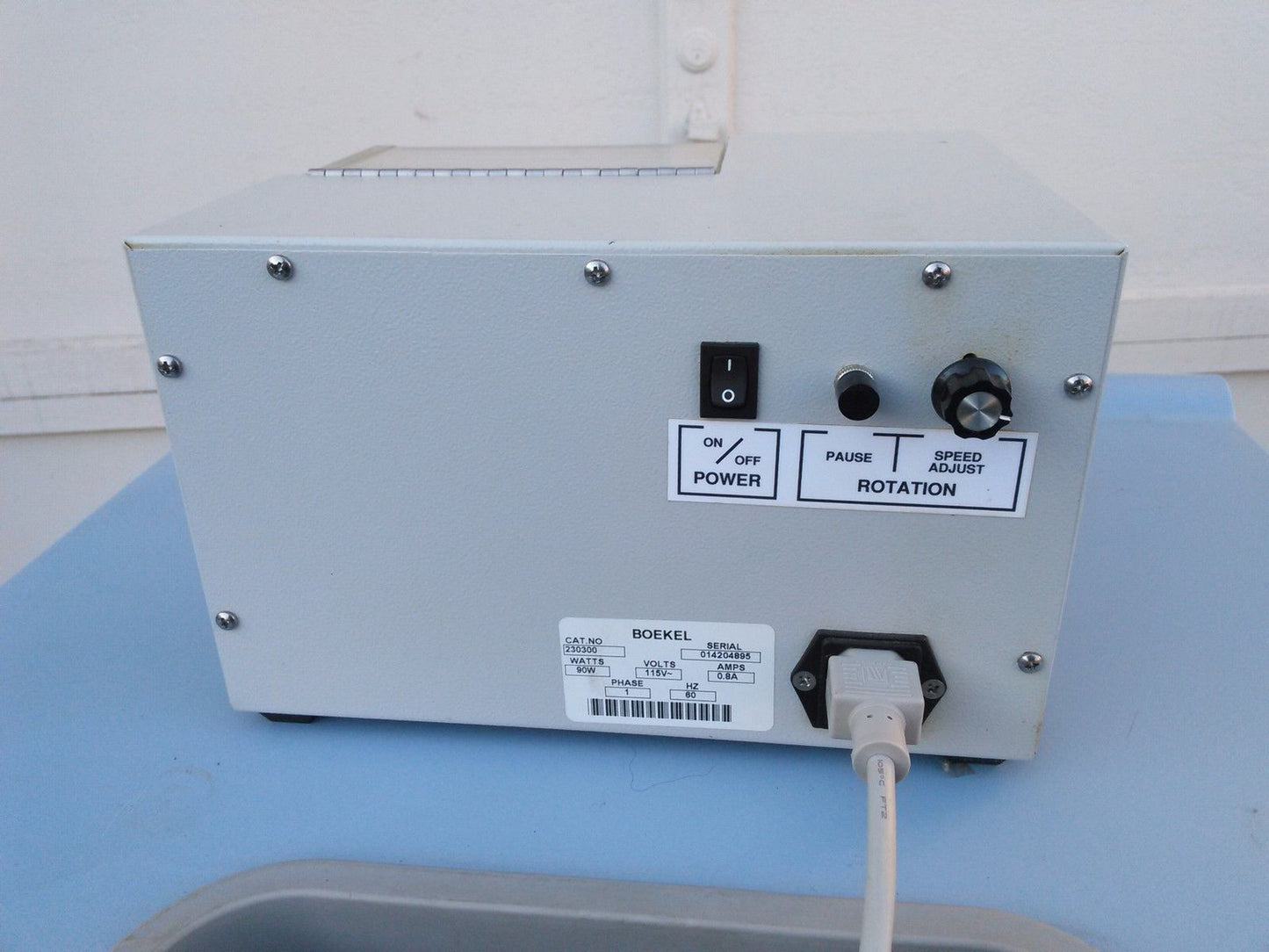 BOEKEL BAMBINO Model 230300 MINI HYBRIDIZATION OVEN works great!!!