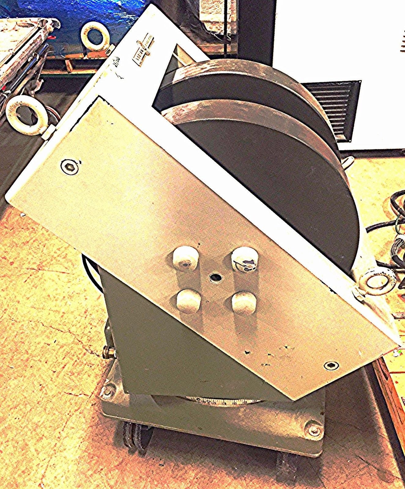 VARIAN V3400 MAGNET SYSTEM plus the FIELDIAL MARK I REGULATOR