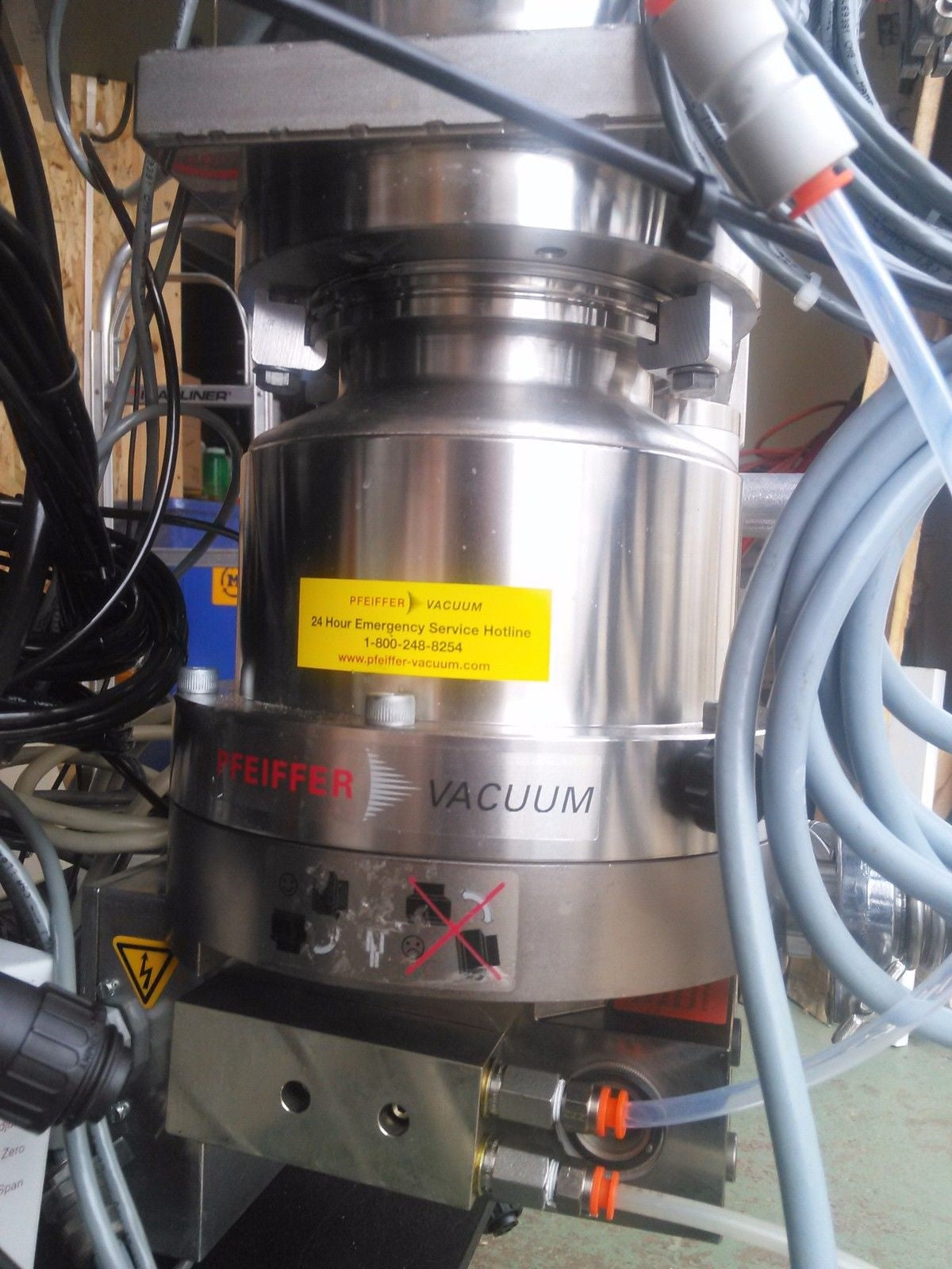 PFEIFFER TURBO MOLECULAR VACUUM PUMP TPH 521 P C DN100 ISO-K 3P PM P03 863 H