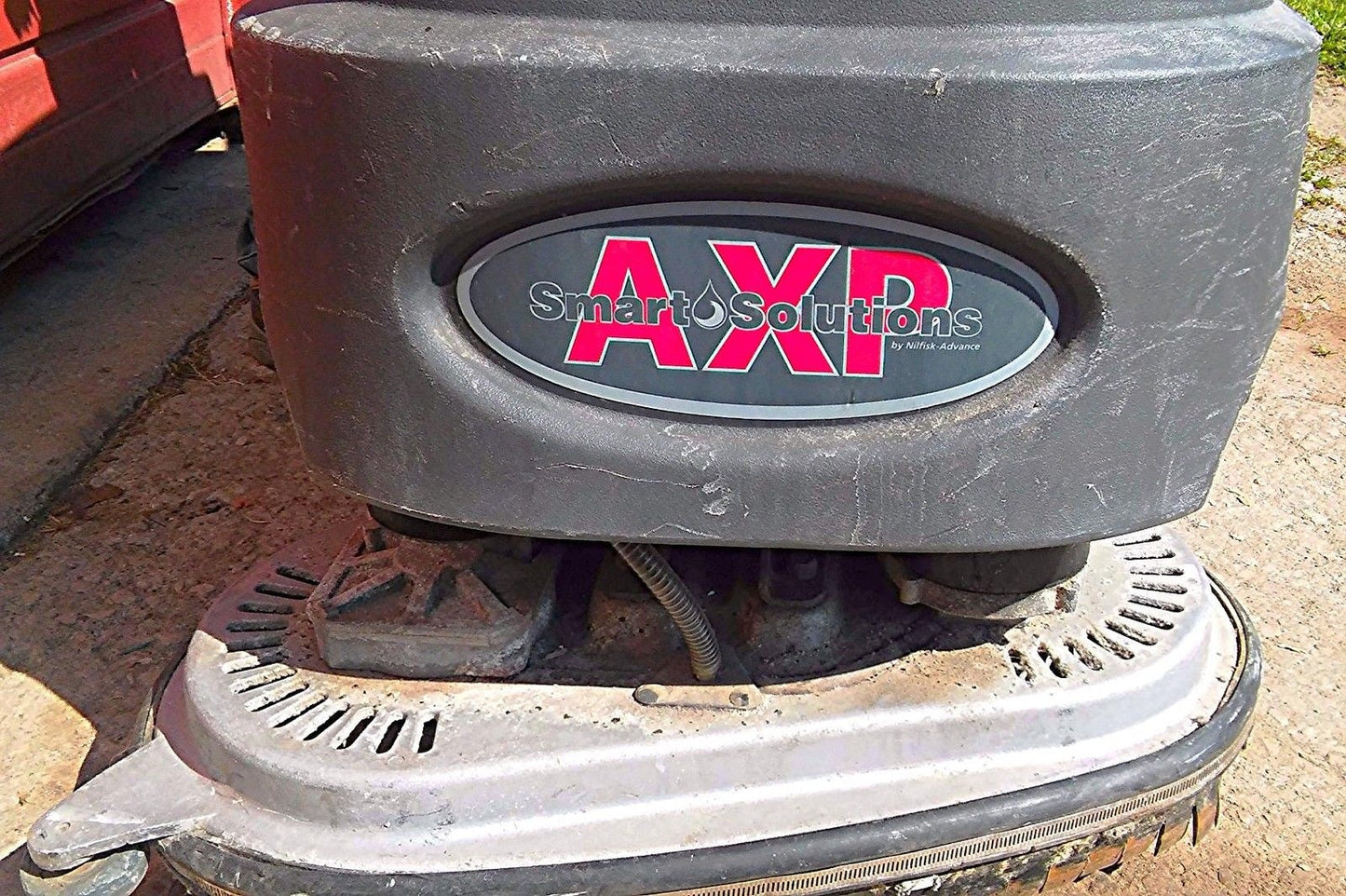 ADVANCE CONVERTAMATIC 26D WALK BEHIND SCRUBBER Auto Charge BATTERY BATTERIES