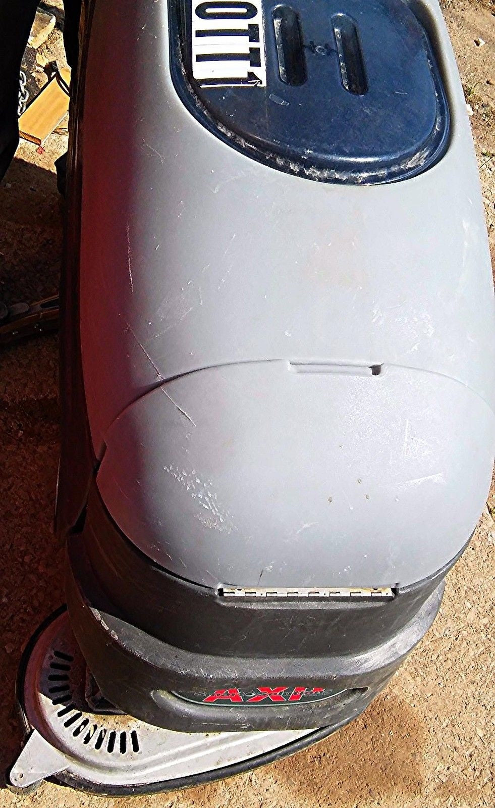 ADVANCE CONVERTAMATIC 26D WALK BEHIND SCRUBBER Auto Charge BATTERY BATTERIES