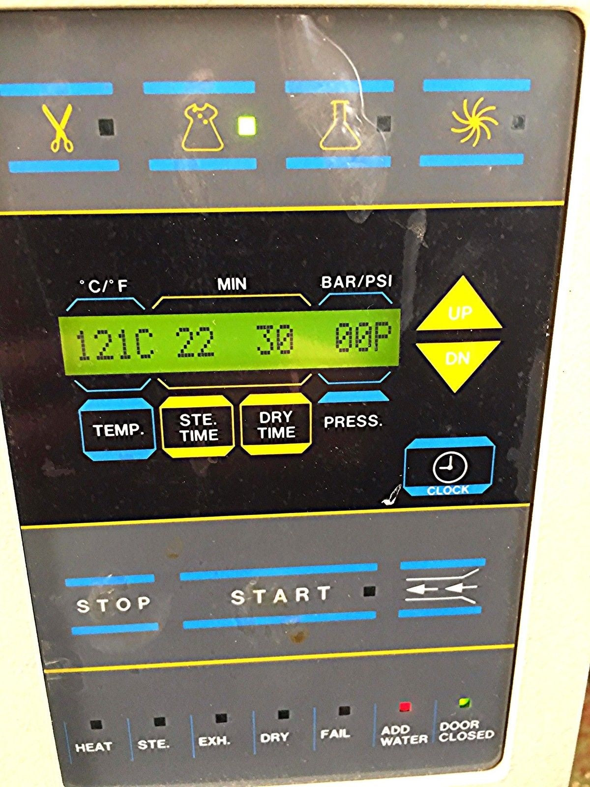 TUTTNAUER 3870 EA AUTOCLAVE TUTTNAER 3870EA LARGE CAPACITY STERILIZER WORKSGREAT