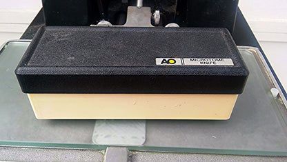 AMERICAN OPTICAL 925 MICROTOME KNIFE SHARPENER + 2 Knives WATCH VIDEO FREE SHIP