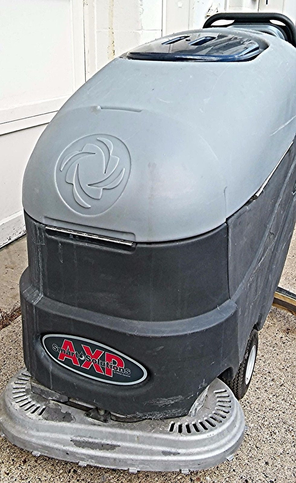 AXP ADVANCE CONVERTAMATIC 26" Walk Behind Floor Scrubber WATCHVIDEO FREESHIP