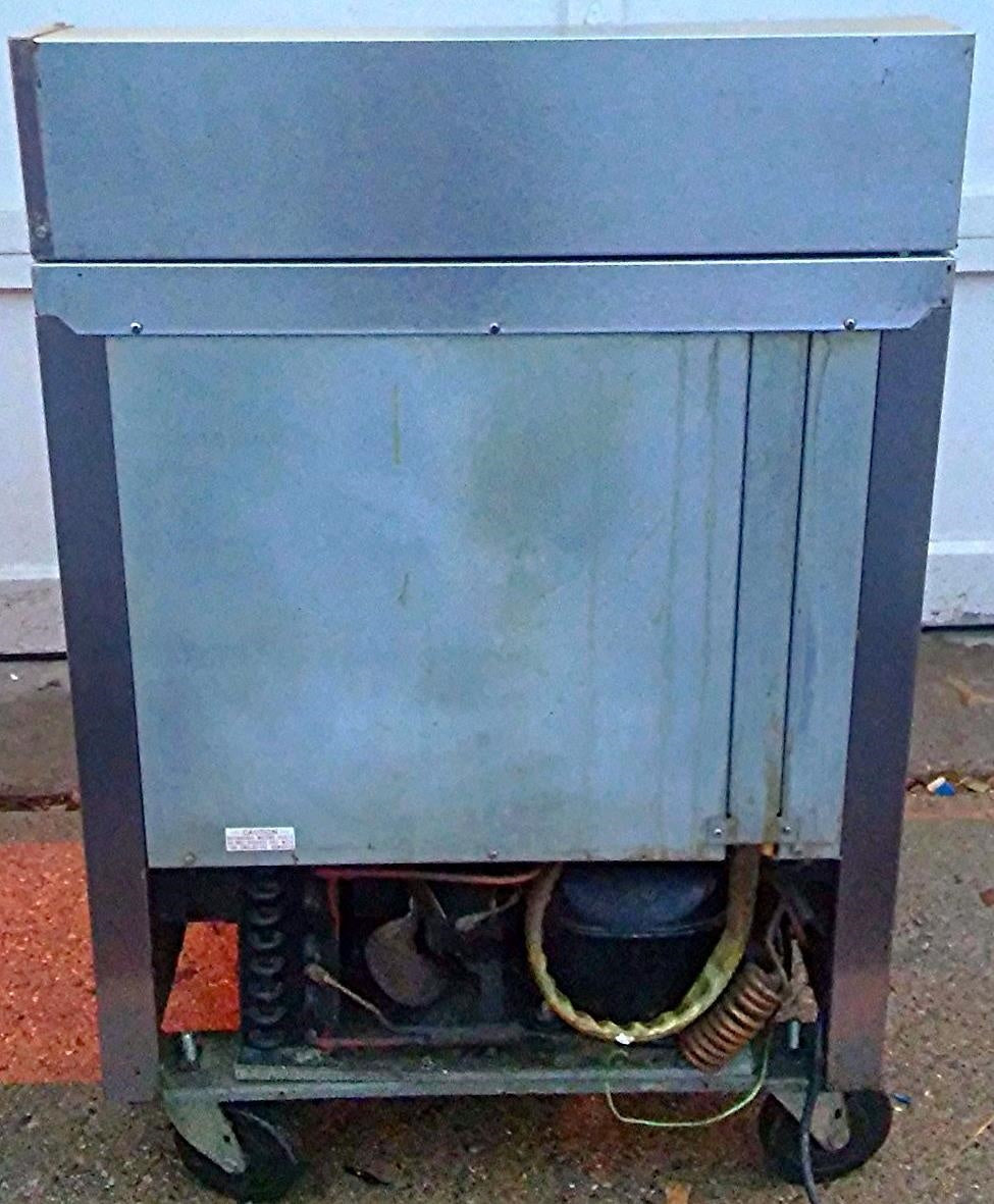 BEVERAGE AIR SUR27S 27" Refrigerated Salad / Sandwich Prep Table GREAT FREE SHIP