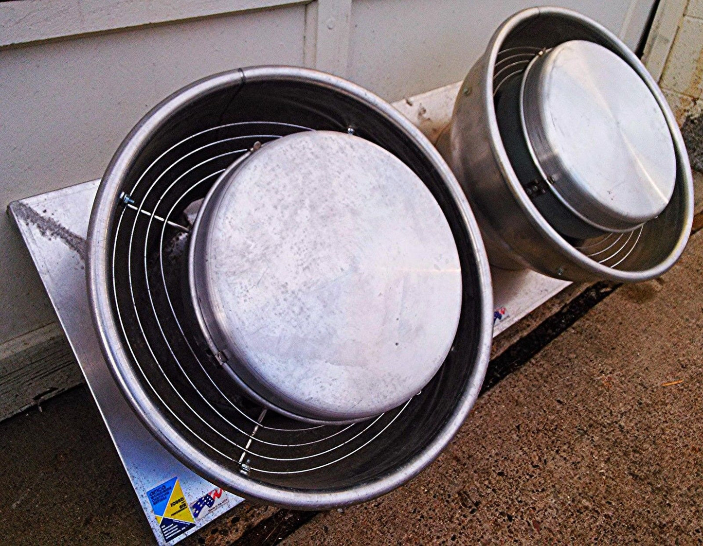 FANTECH 8" DIRECT DRIVE CENTRIFUGAL ROOF WALL UPBLAST VENTILATOR MODEL 5DDU085AY