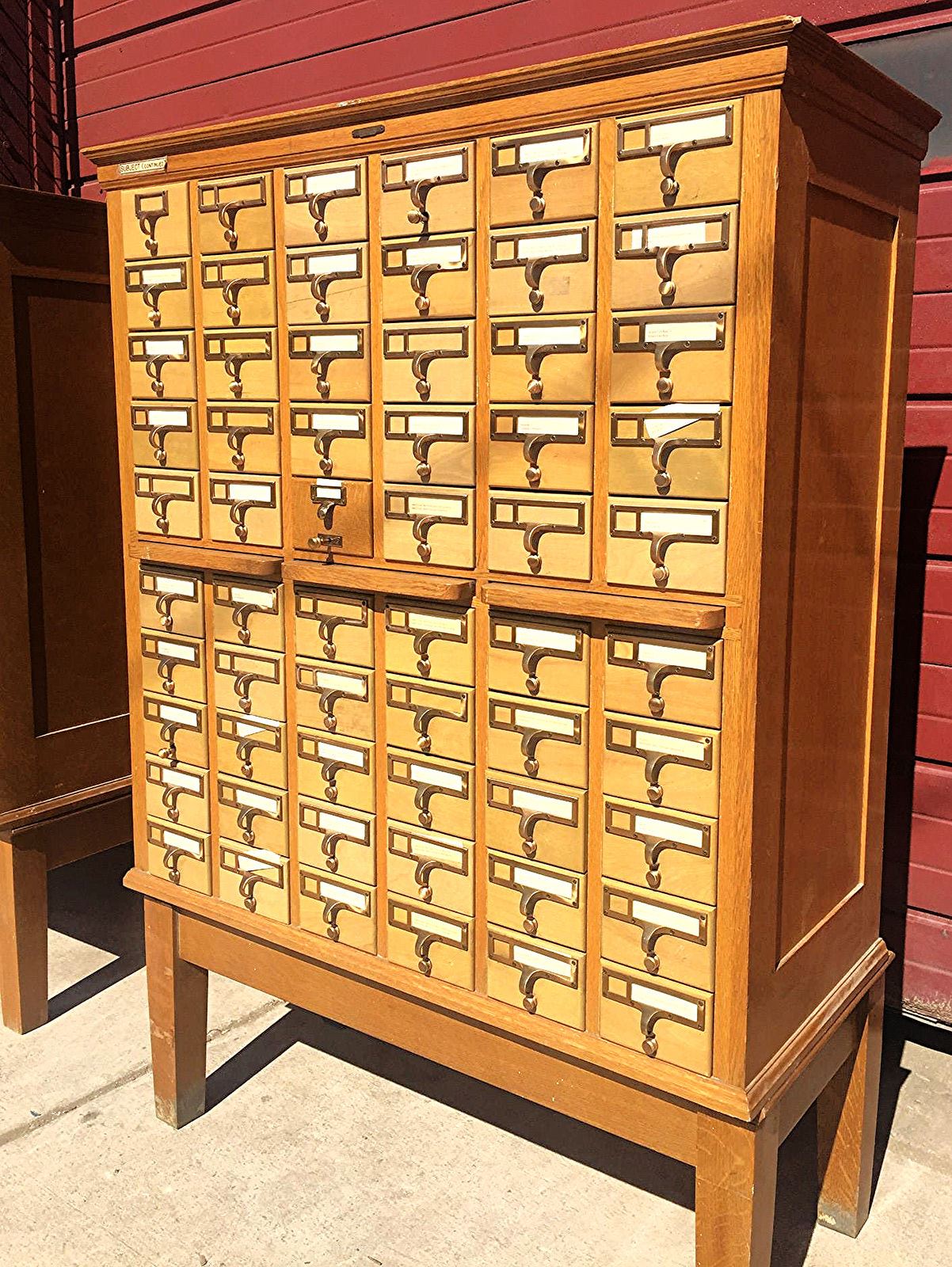 2 RARE LIBRARY BUREAU 1950s VINTAGE 60 DRAWER INDEX CARD CABINET 60 x 42.5 x 18