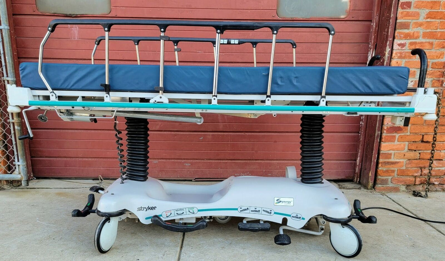 STRYKER 1550 POWER ELECTRIC HOSPITAL EMERGENCY TRANSPORT STRETCHER  WATCH VIDEO
