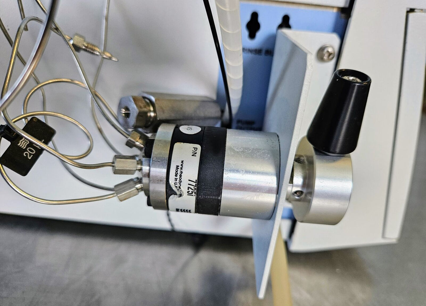 90-DAY-WARRANTY PERKIN ELMER SERIES 200 LC PUMP ISOCRATIC BINARY MICRO FREE SHIP