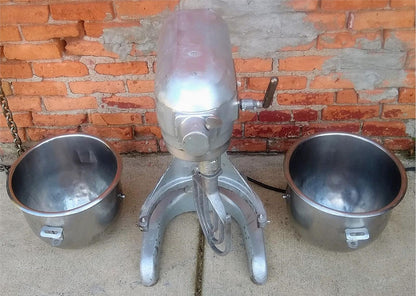 HOBART A200 20QUART DOUGH MIXER w BEATER & TWO BOWLS MANUAL WATCH VIDEO FREESHIP