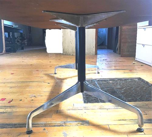 ORIGINAL LONG HERMAN MILLER CONFERENCE TABLE ORIGINAL LEGS 8 feet 11"i x 54"i