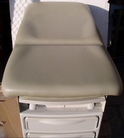 RITTER 204 PATIENT EXAM TABLE TATOO GYNECOLOGY EXAM TABLE
