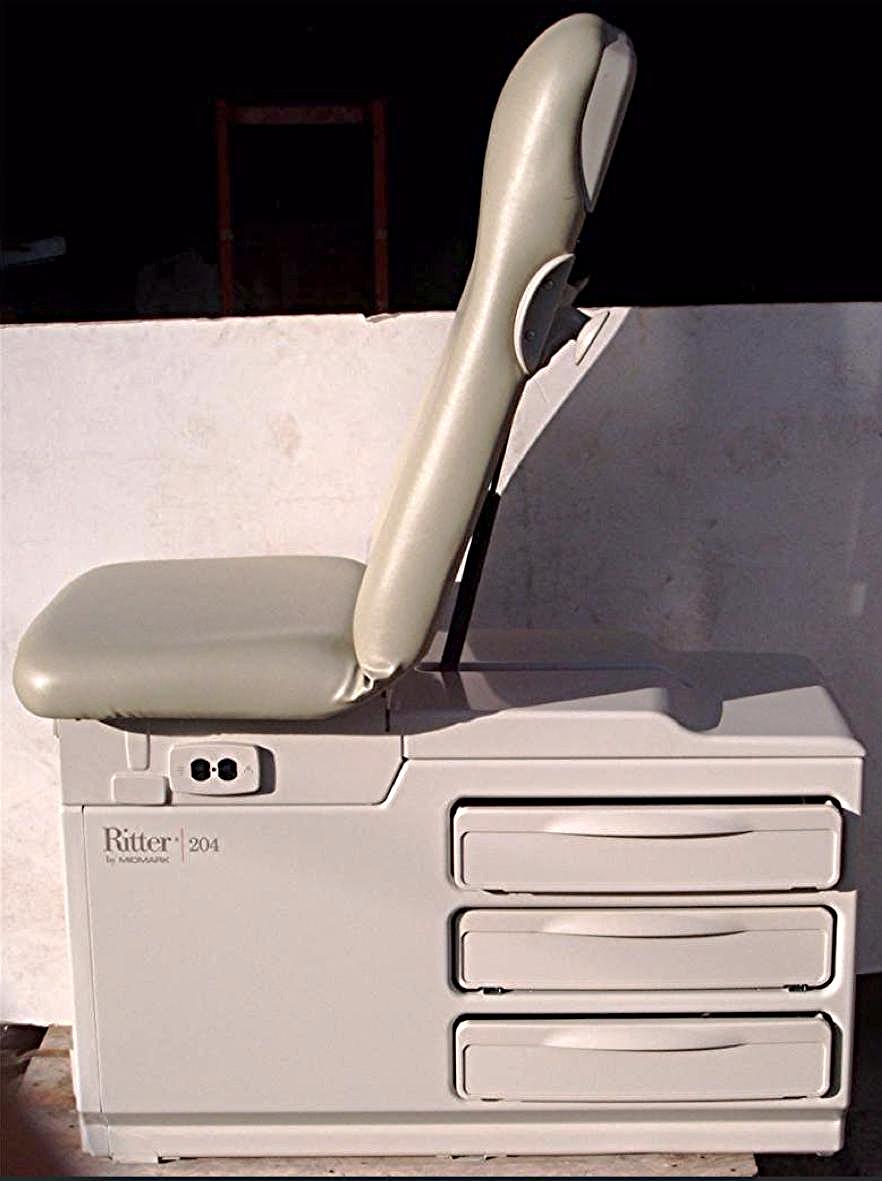 RITTER 204 PATIENT EXAM TABLE TATOO GYNECOLOGY EXAM TABLE