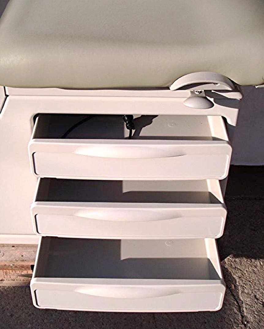 RITTER 204 PATIENT EXAM TABLE TATOO GYNECOLOGY EXAM TABLE