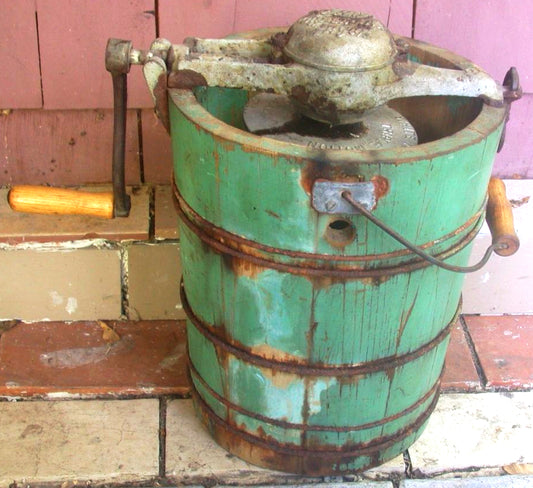 ANTIQUE 1923 WHITE MOUNTAIN FREEZER 3QT WOOD ICE MAKER AMERICANA MEDIUM VINTAGE