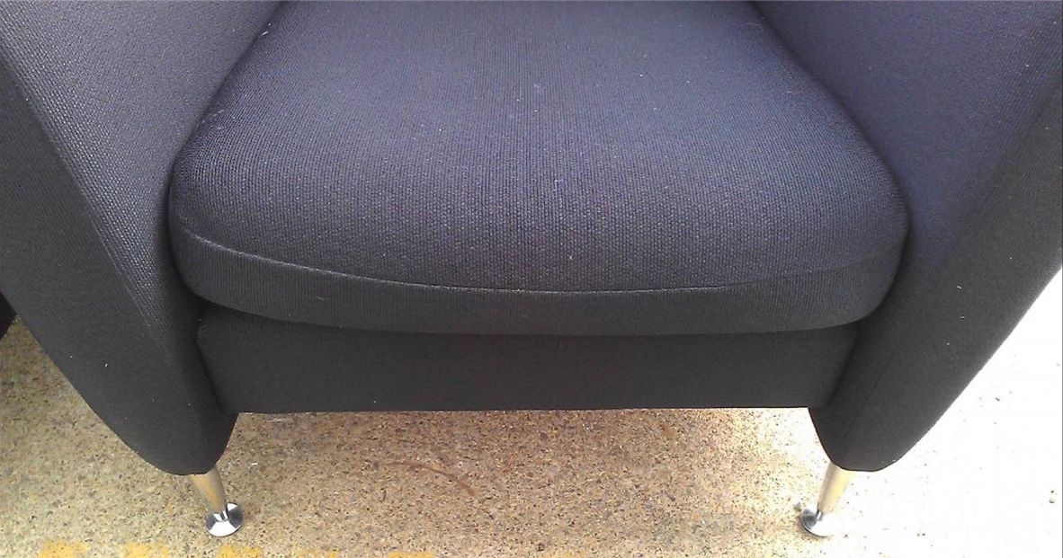 2004 BRAYTON STILLETO SOFA CHAIR JHANE BARNES FREQUCY BLACK FABRIC MODERN LIVING