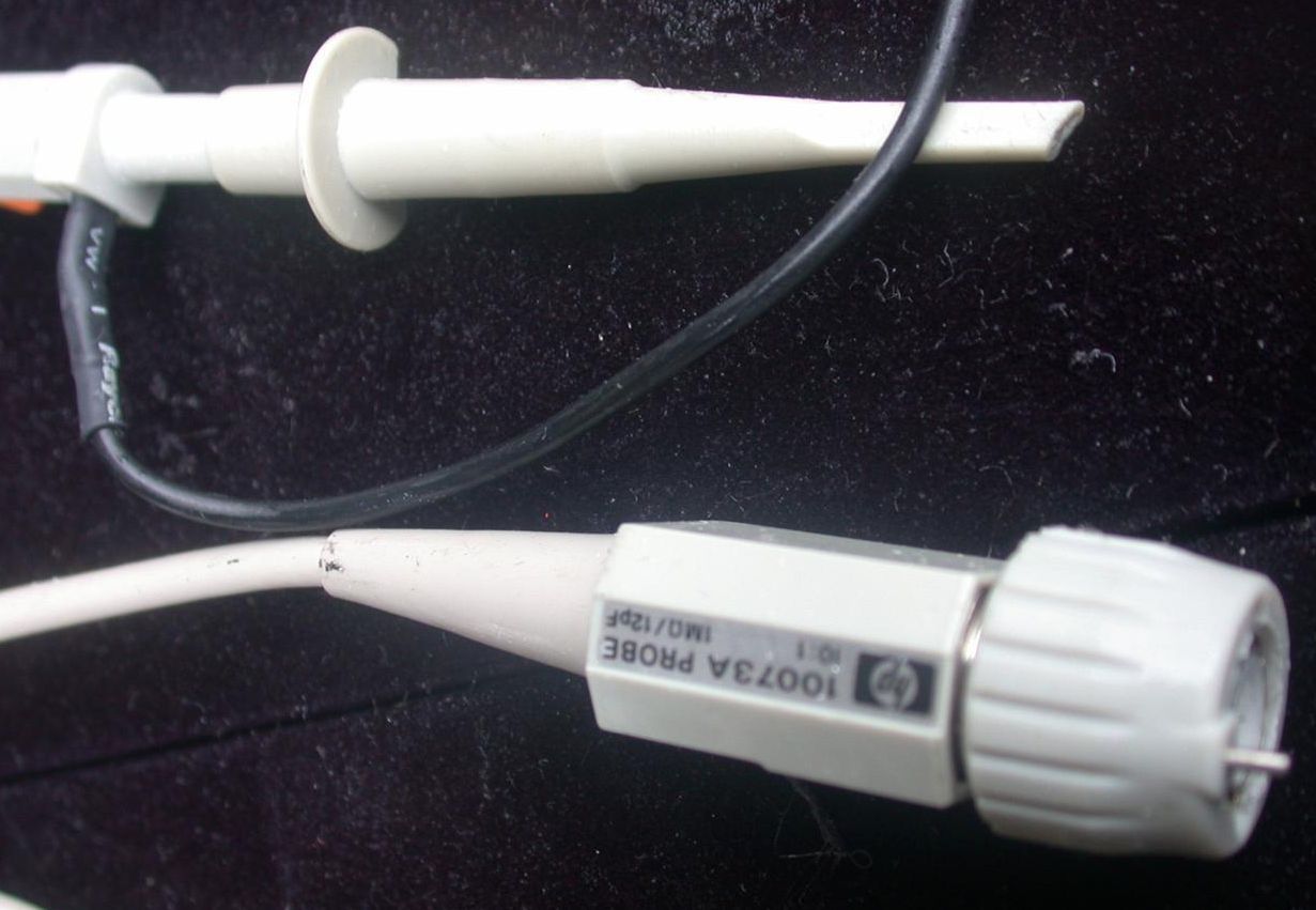 TEKTRONIX 465B OSCILLOSCOPE ACCESSORIES PROBES & K212 PORTABLE INSTRUMENT CART