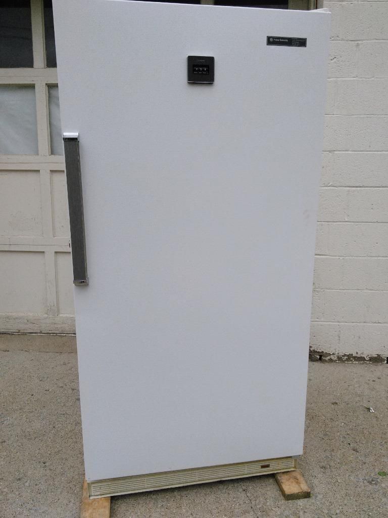 FISHER SCIENTIFIC LOW TEMPERATURE REFRIGERATED INCUBATOR MODEL 307