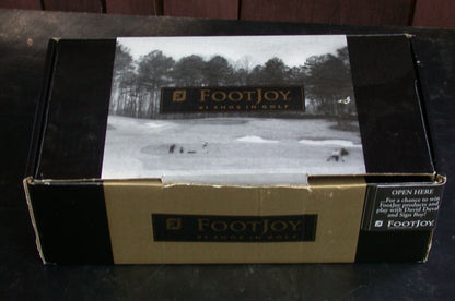 NEW IN THE BOX LADIES FOOTJOY GOLF SHOES GREENJOYS WHITE 9 1/2