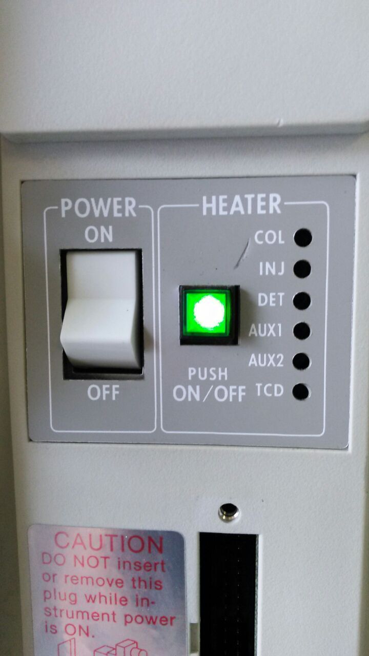 SHIMADZU GC-14A GAS CHROMATOGRAPH with 1 REGULATOR