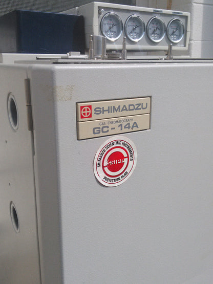 SHIMADZU GC-14A GAS CHROMATOGRAPH with 1 REGULATOR