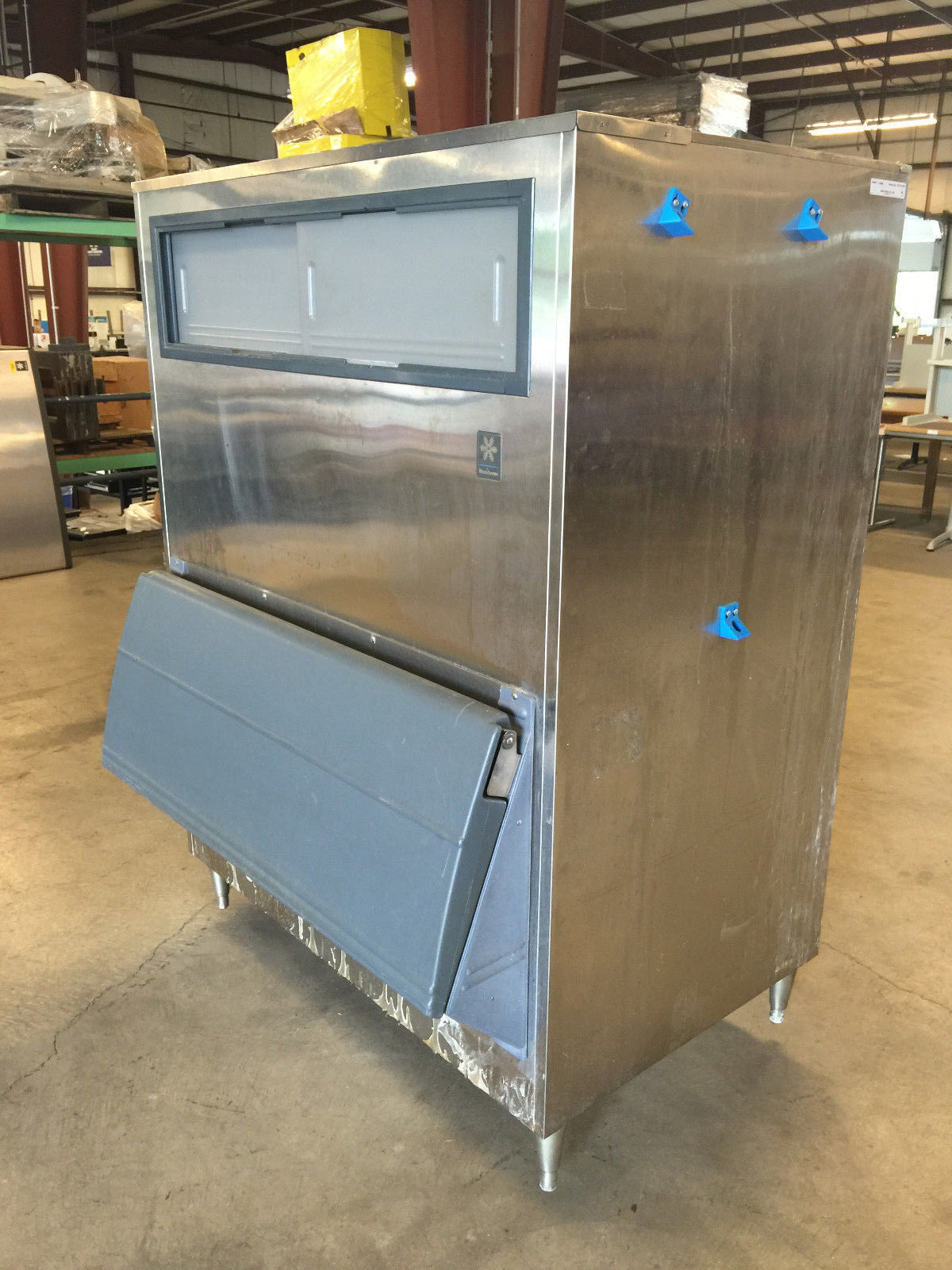 MANITOWOC LARGE 48" ICE STORAGE BIN MODEL F1300 1320 lb Capacity