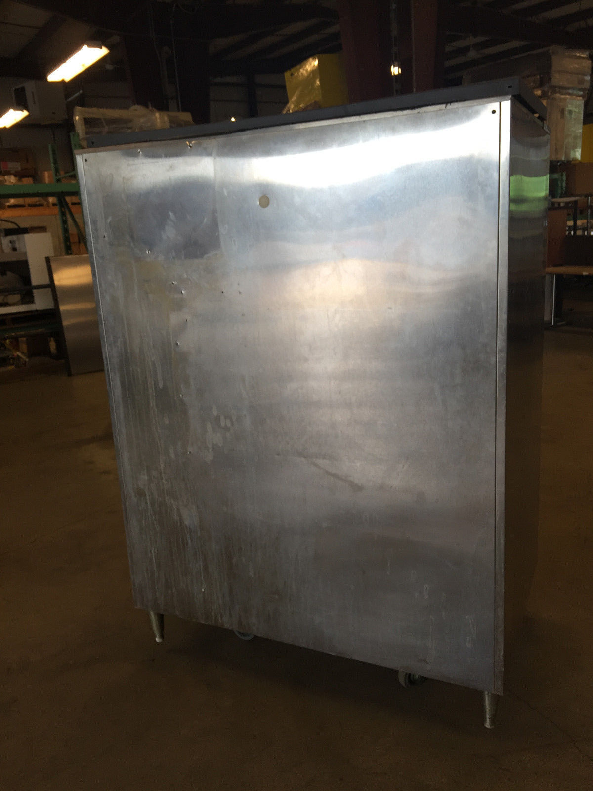 MANITOWOC LARGE 48" ICE STORAGE BIN MODEL F1300 1320 lb Capacity