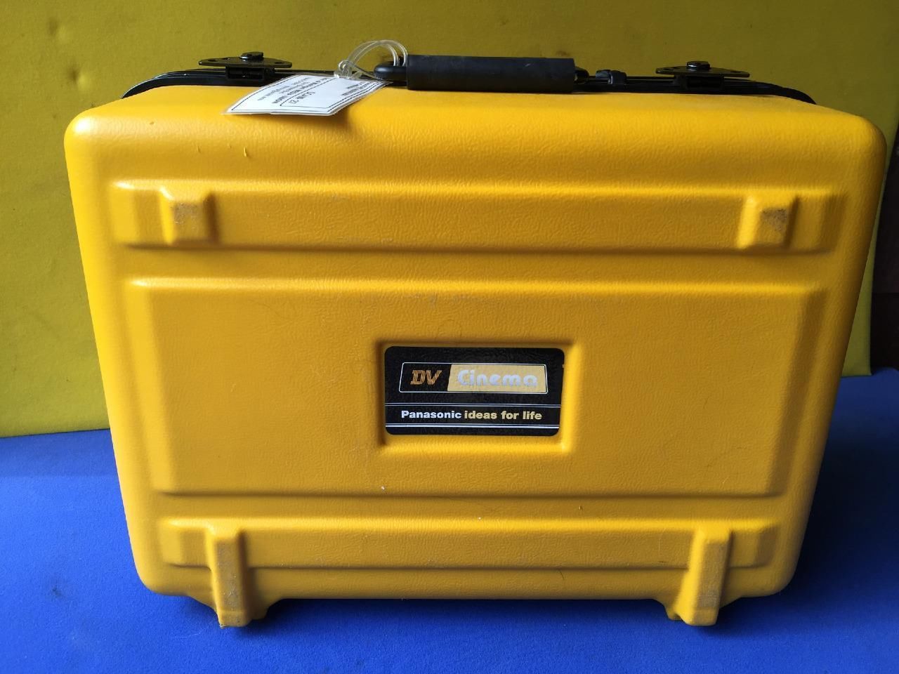 Panasonic DV PROLINE AG-DVX100A Camcorder Black & CASE WIRELESS REMOTE WIDE ANGL